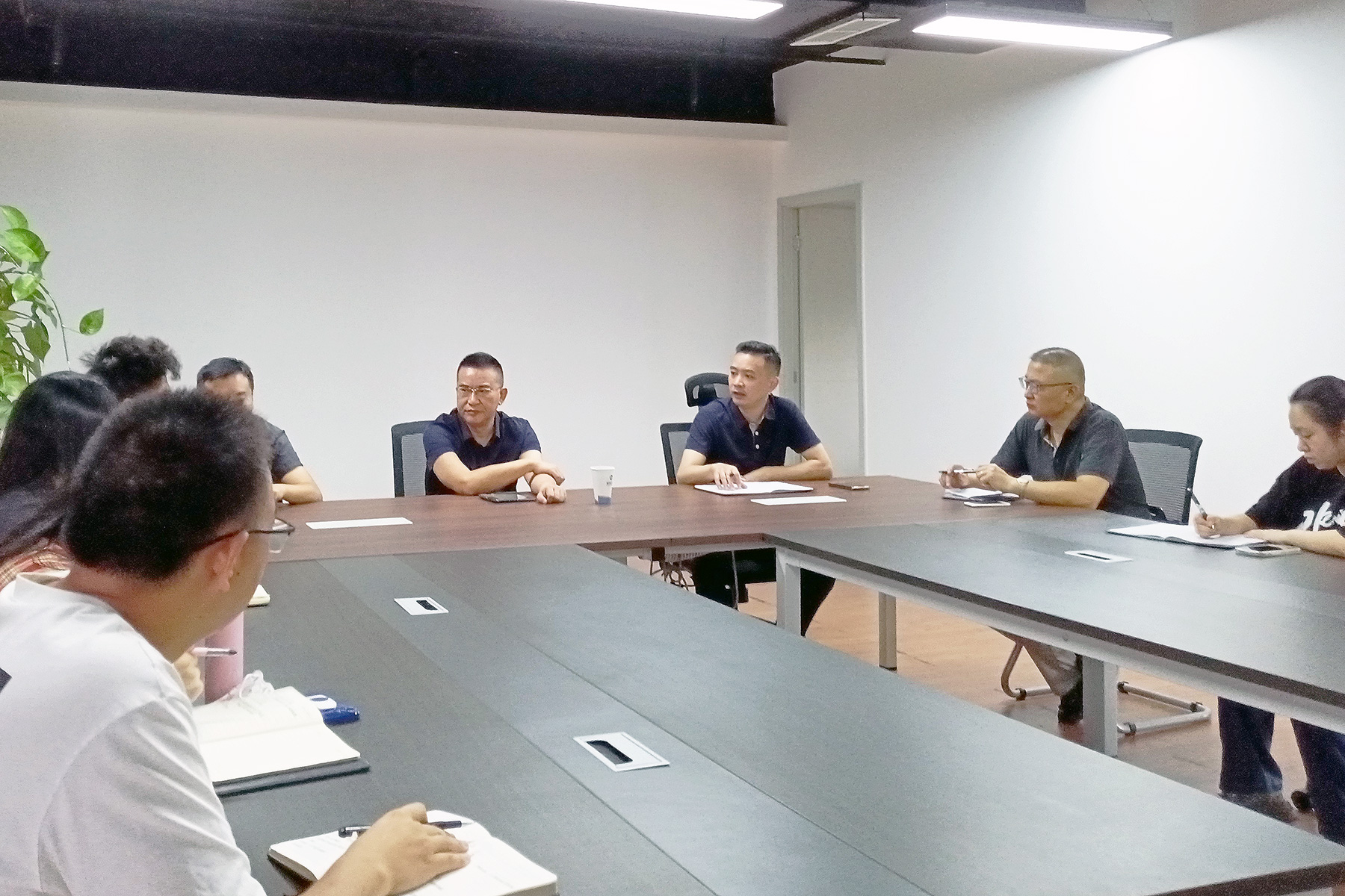 CA88��ҵ�ܾ�����������ͮ����ó��˾�鳭�쵼����