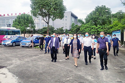 �����и��г�����Ӣ��̱�����˾�����������ת�˹���