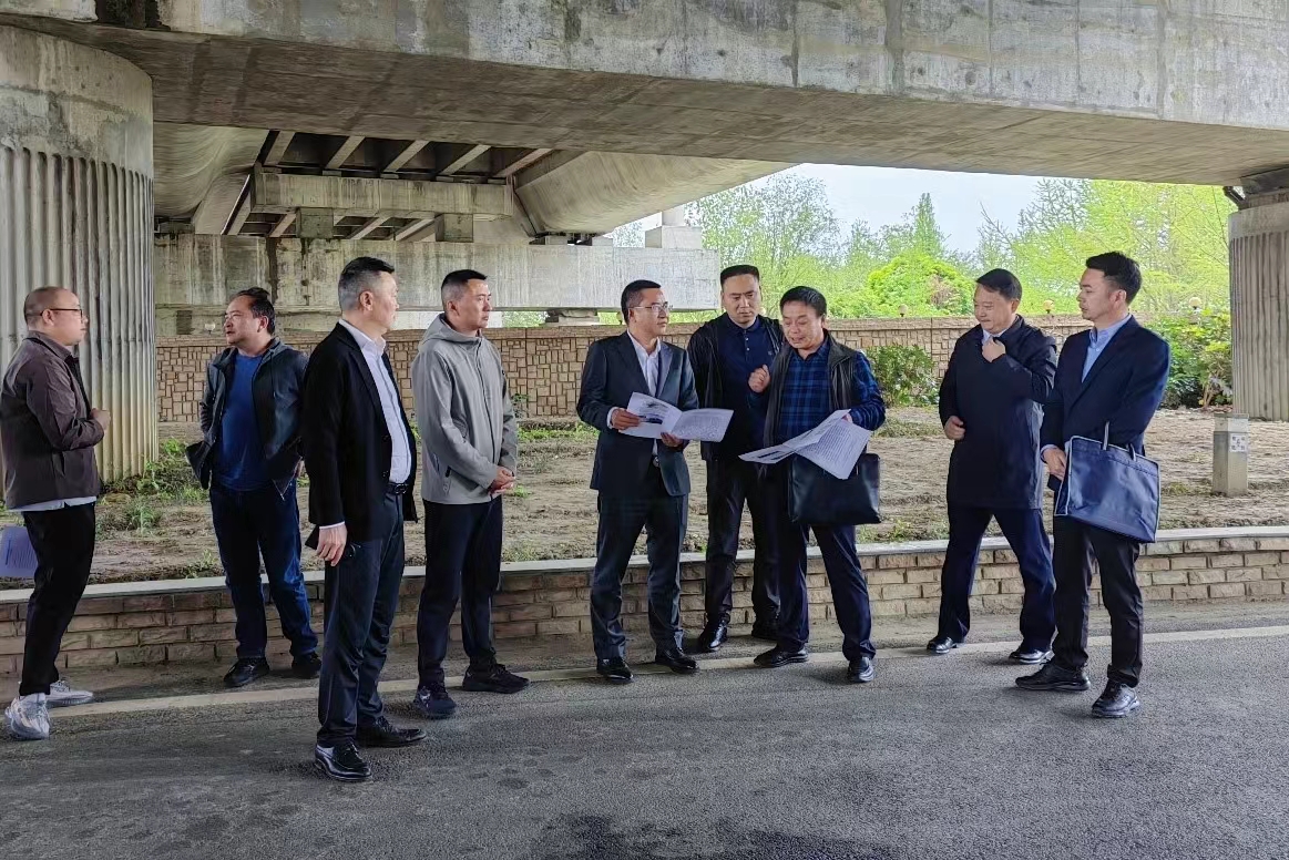 CA88��ҵ��ί��ǡ��ܾ���������һ��ǰ�������е�����в���������ί�е��ָ�������