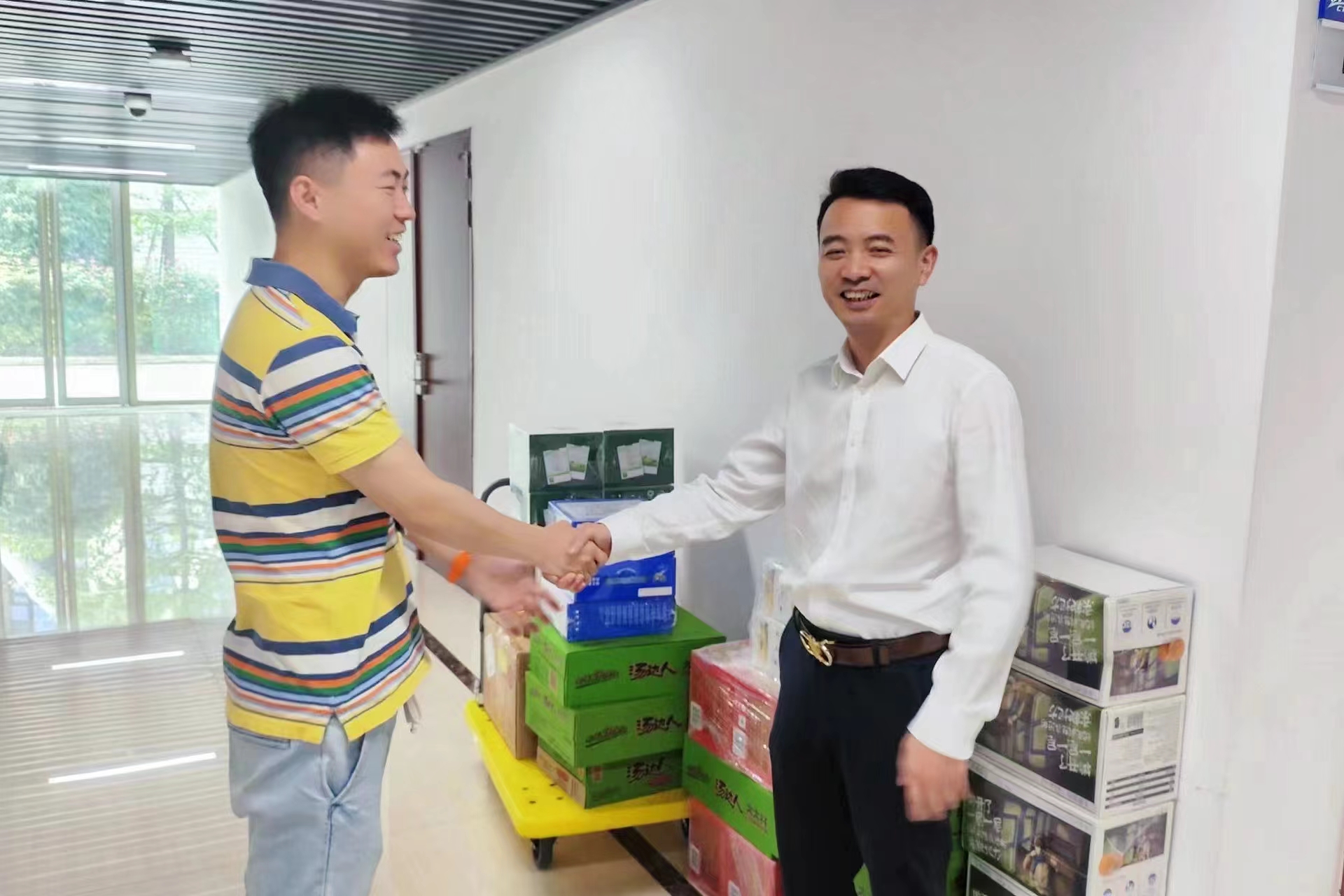 CA88��ҵ���Ź��ᵽ�츮�л���ר���ֳ�ο��